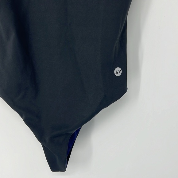 AP NWOT one piece reversible swimsuit women’s medium - Picture 7 of 9